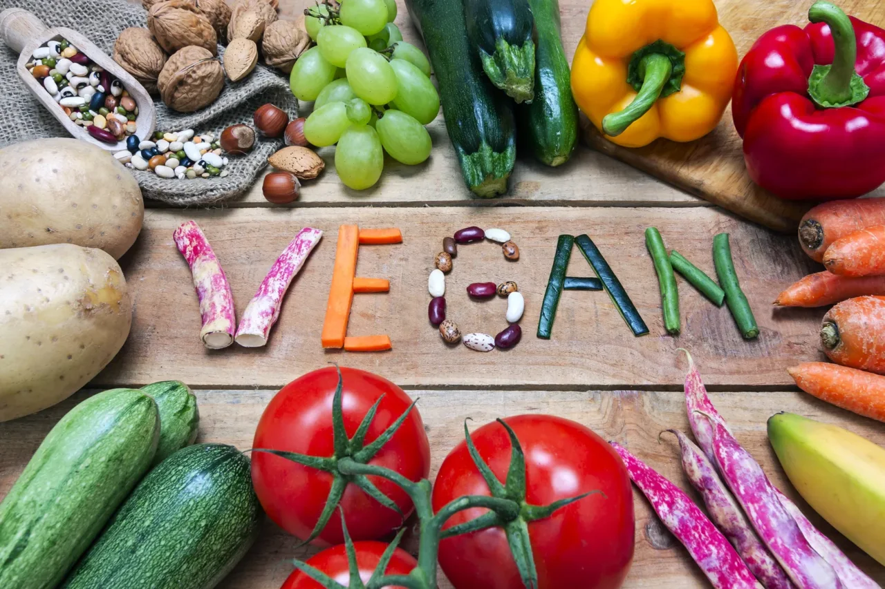 Cosa vuol dire essere vegani? Ecco la scelta drastica che cambia la vita di chiunque